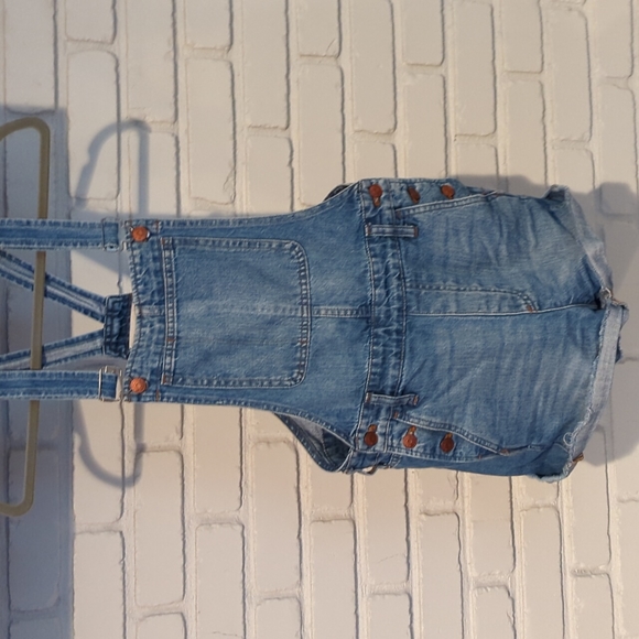 Madewell Adirondack Short Overalls In - Picture 2 of 5